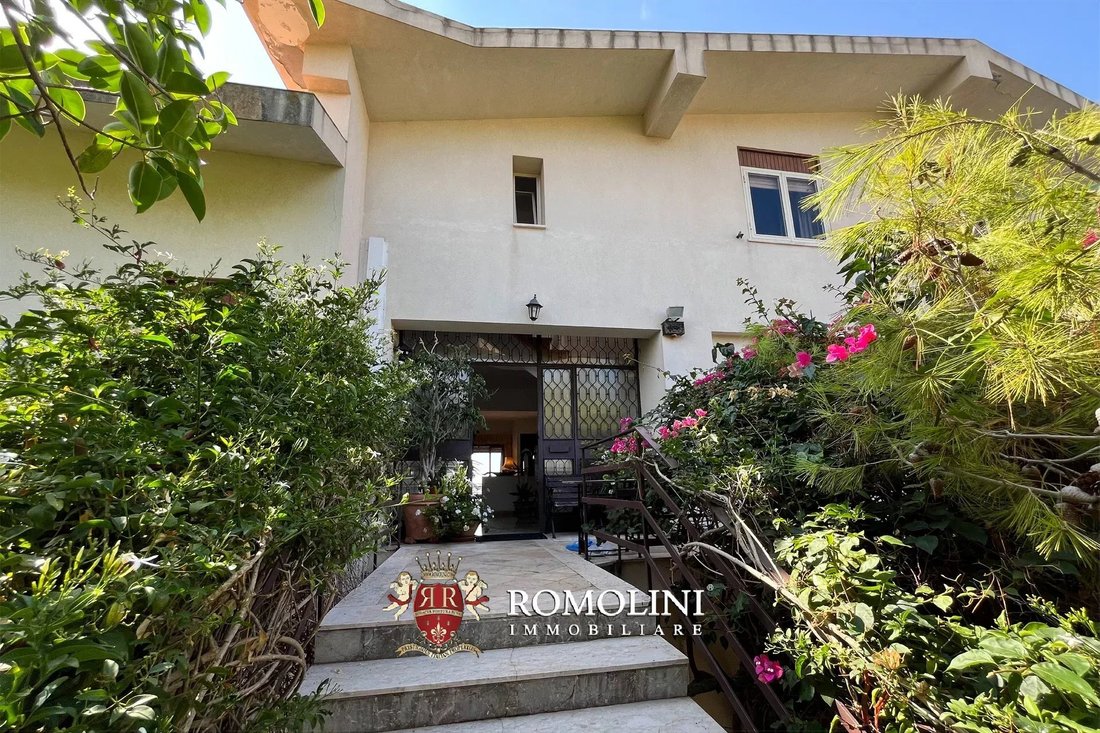 Villa in Faro-Massa-Orto Liuzzo, Messina, Sicily 2 - 18940799