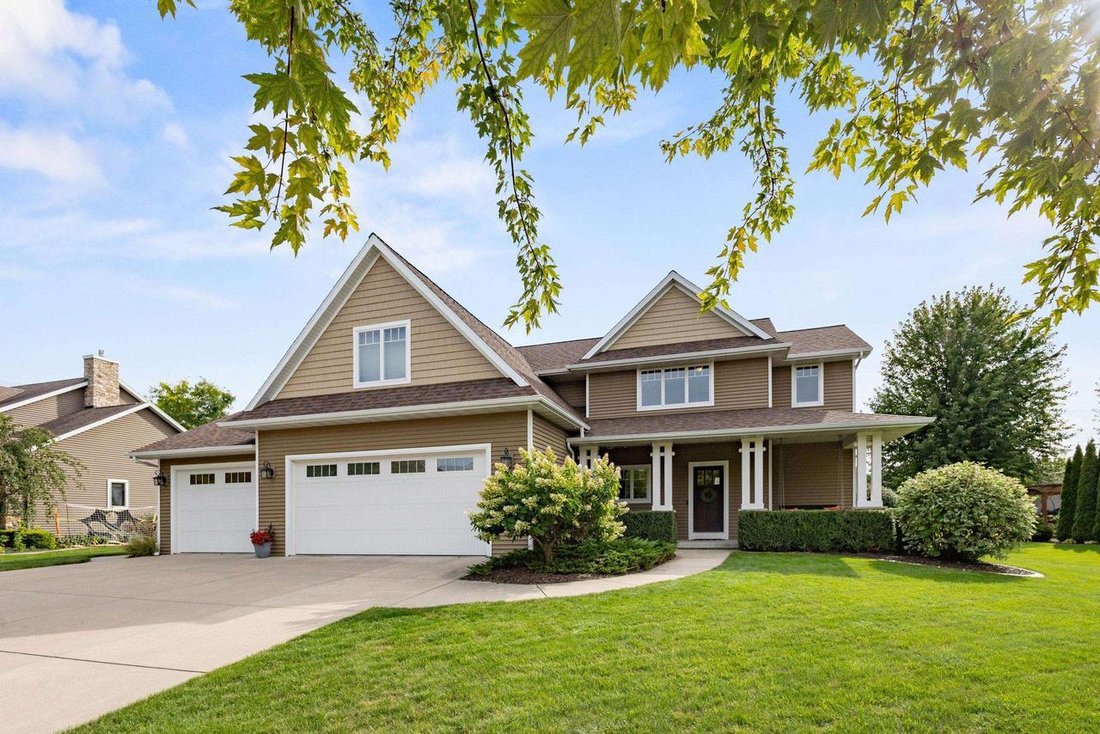 House in De Pere, Wisconsin, United States 3 - 18939368