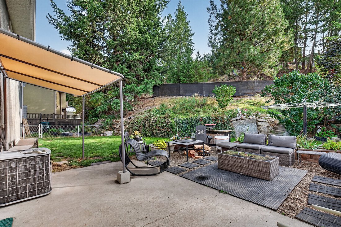 House in West Kelowna, British Columbia, Canada 5 - 18941669