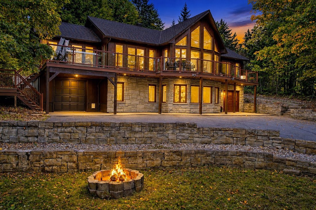 House in Lac-Supérieur, Quebec, Canada 2 - 18943688
