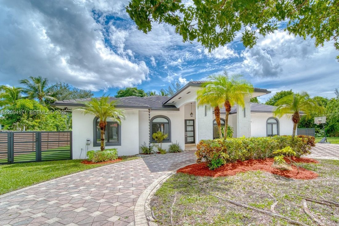 House in Cutler Bay, Florida, United States 1 - 18943713