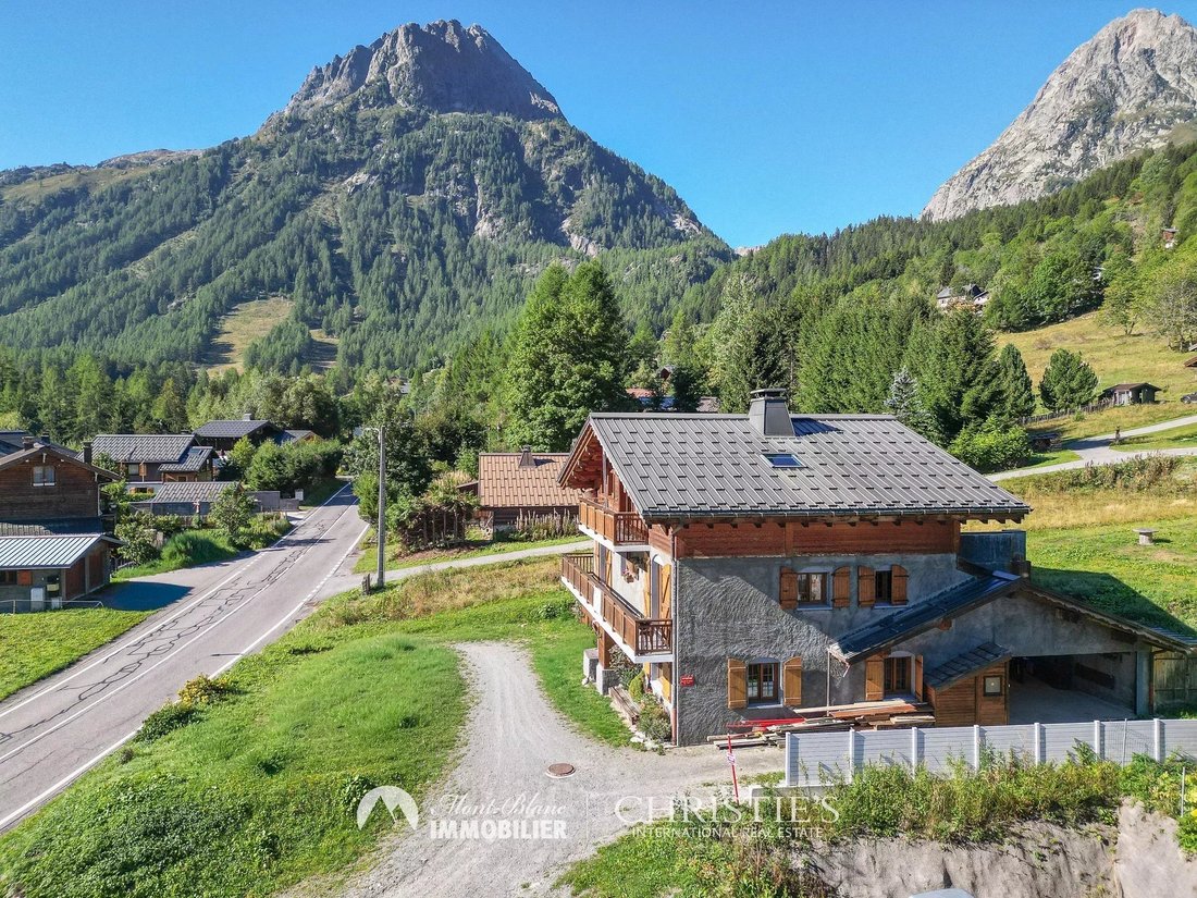 House in Vallorcine, Auvergne-Rhône-Alpes, France 3 - 18939935