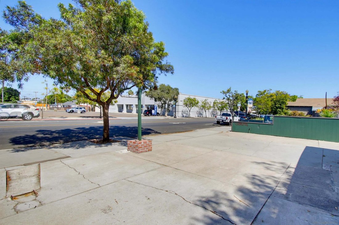 San Diego, California, United States 5 - 18943232