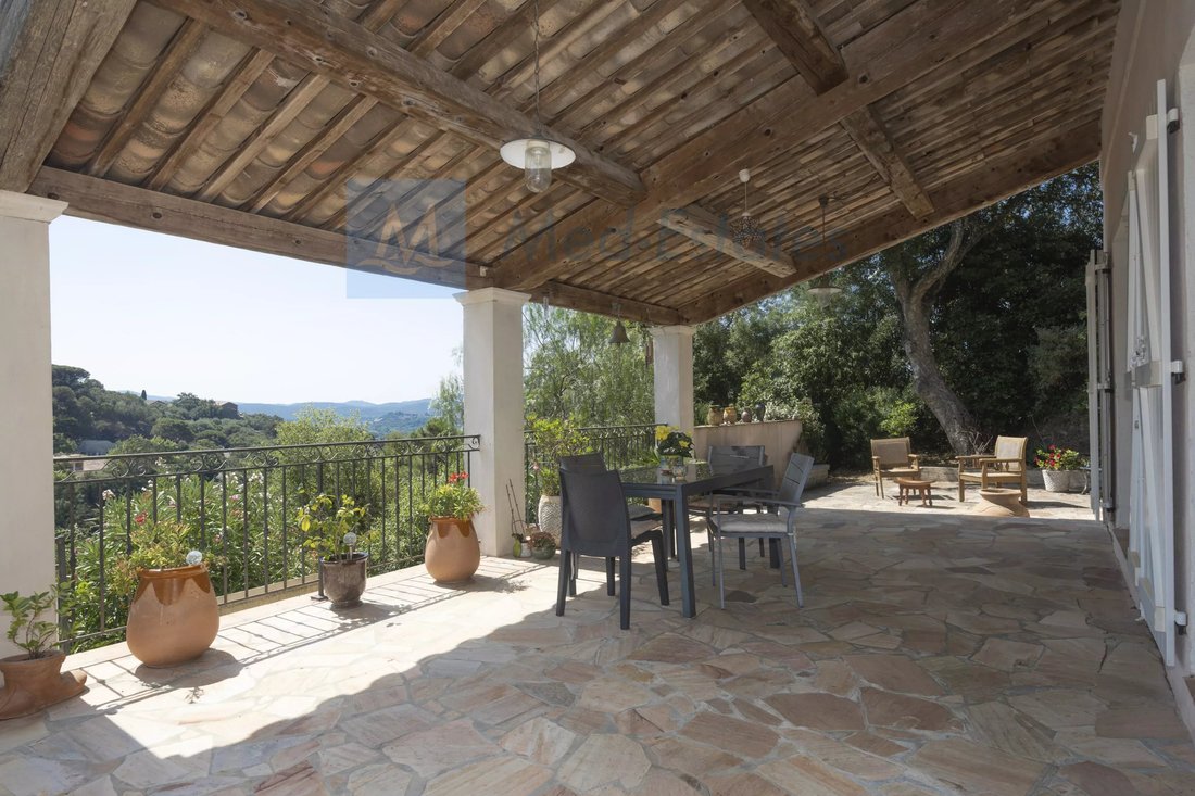 Casa en Grimaud, Provenza-Alpes-Costa Azul, Francia 3 - 18451552