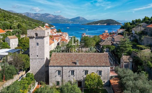 House in Sipan, Dubrovnik-Neretva County, Croatia 1