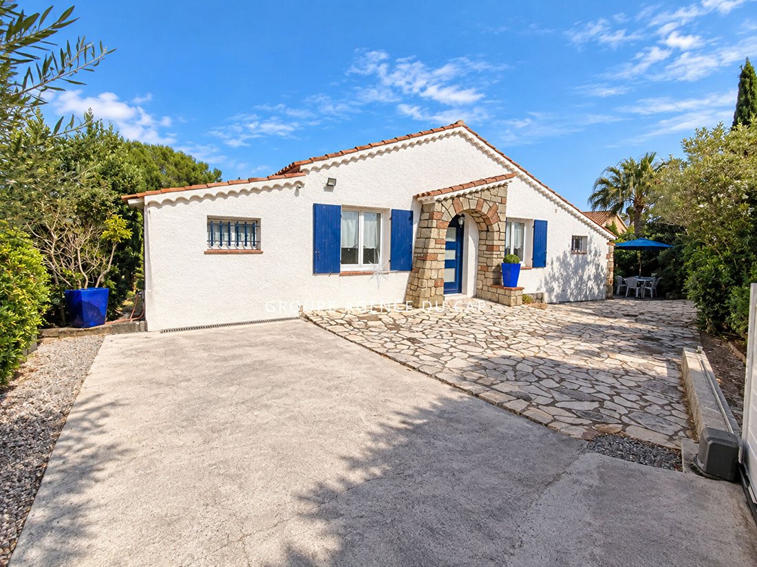 Villa in Frejus, Provence-Alpes-Côte d'Azur, France 1 - 18941037