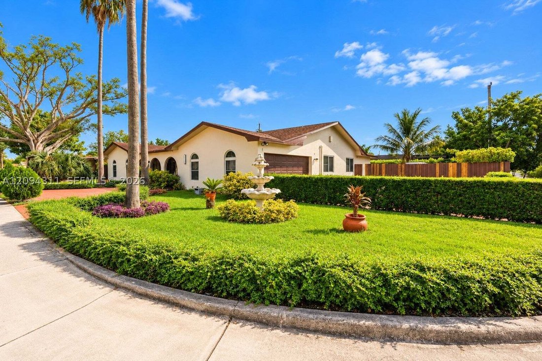 House in North Miami Beach, Florida, United States 4 - 18943010