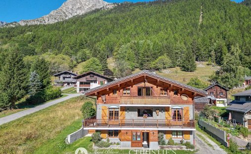 House in Vallorcine, Auvergne-Rhône-Alpes, France 1