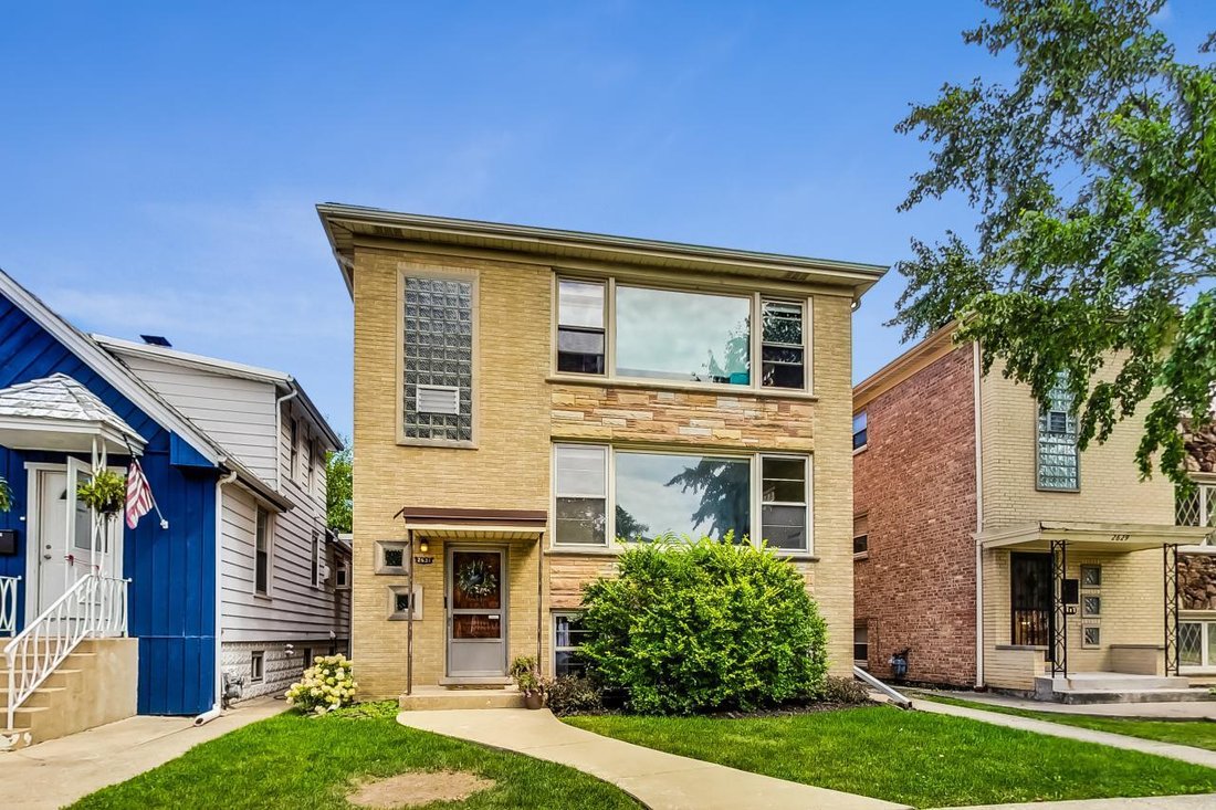 Elmwood Park, Illinois, United States 1 - 18943168