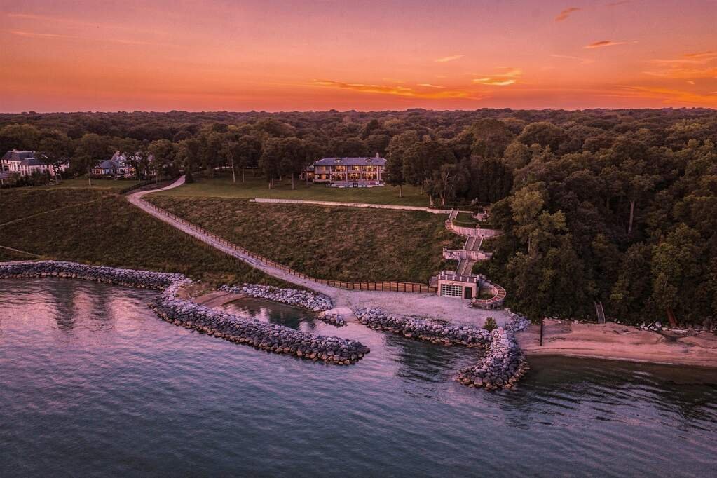 House in Lake Bluff, Illinois, United States 2 - 18945216
