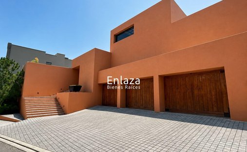 House in San Pedro Garza García, Nuevo Leon, Mexico 1