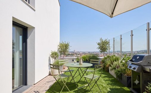 Apartment in Manufacture-Brimborion-SEL-Division Leclerc, Sevres, France 1