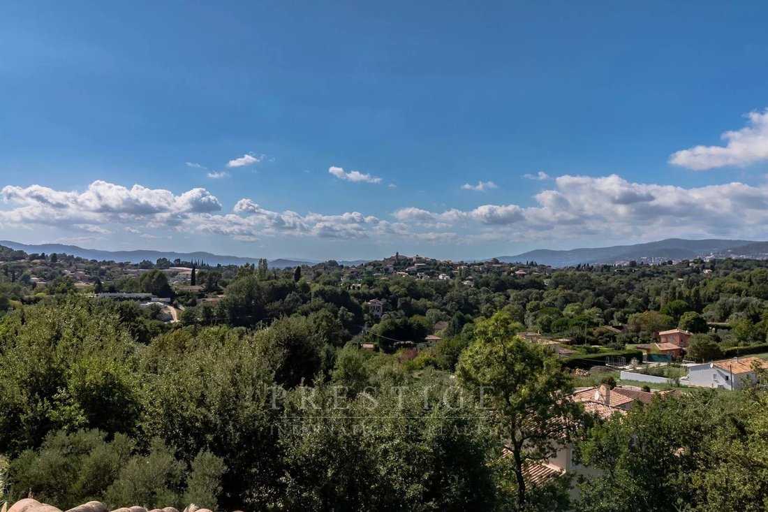 Land in Châteauneuf-Grasse, Provence-Alpes-Côte d'Azur, France 1 - 18939611