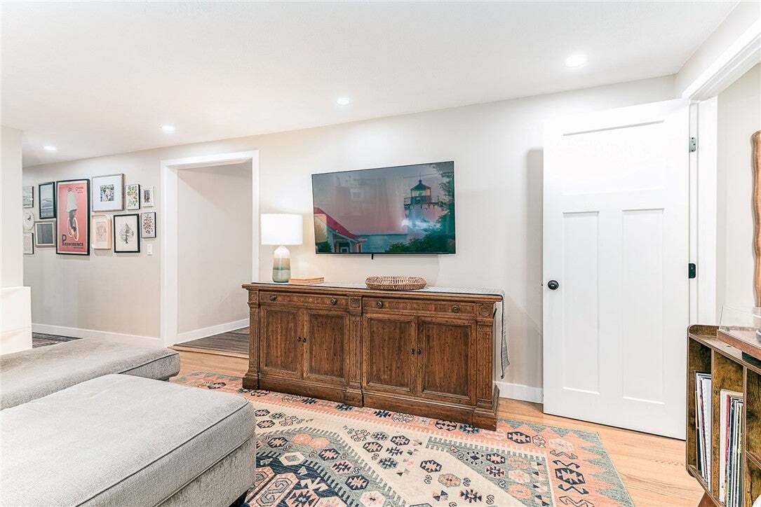 House in Warwick, Rhode Island, United States 5 - 18942020