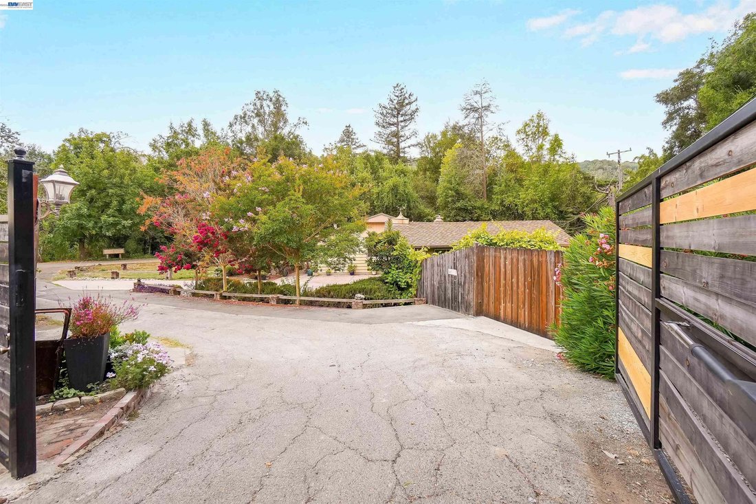 House in Castro Valley, California, United States 3 - 18942556
