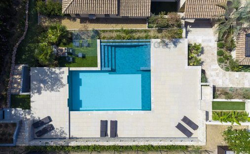 Villa in Ouest, Cogolin, France 1