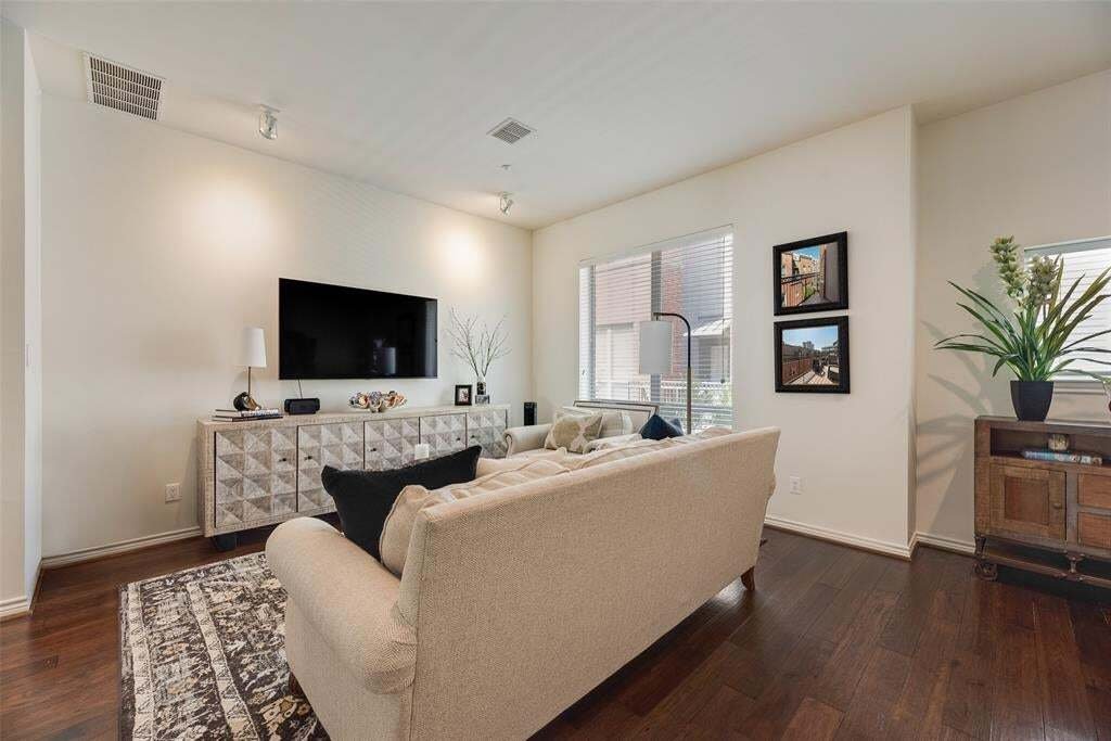 Condo in Dallas, Texas, United States 3 - 18943627