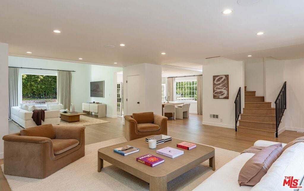 House in Los Angeles, California, United States 3 - 18942132