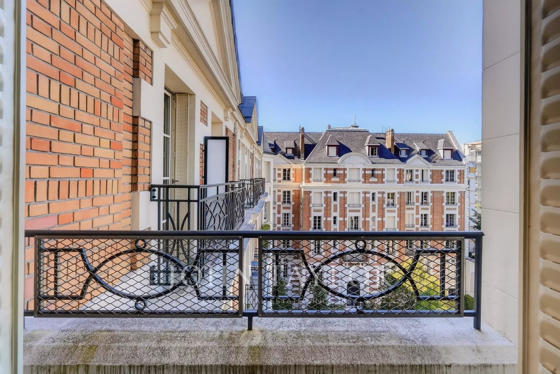 Apartment in Saint Placide, Paris 6e Arrondissement, Paris 3 - 18940681