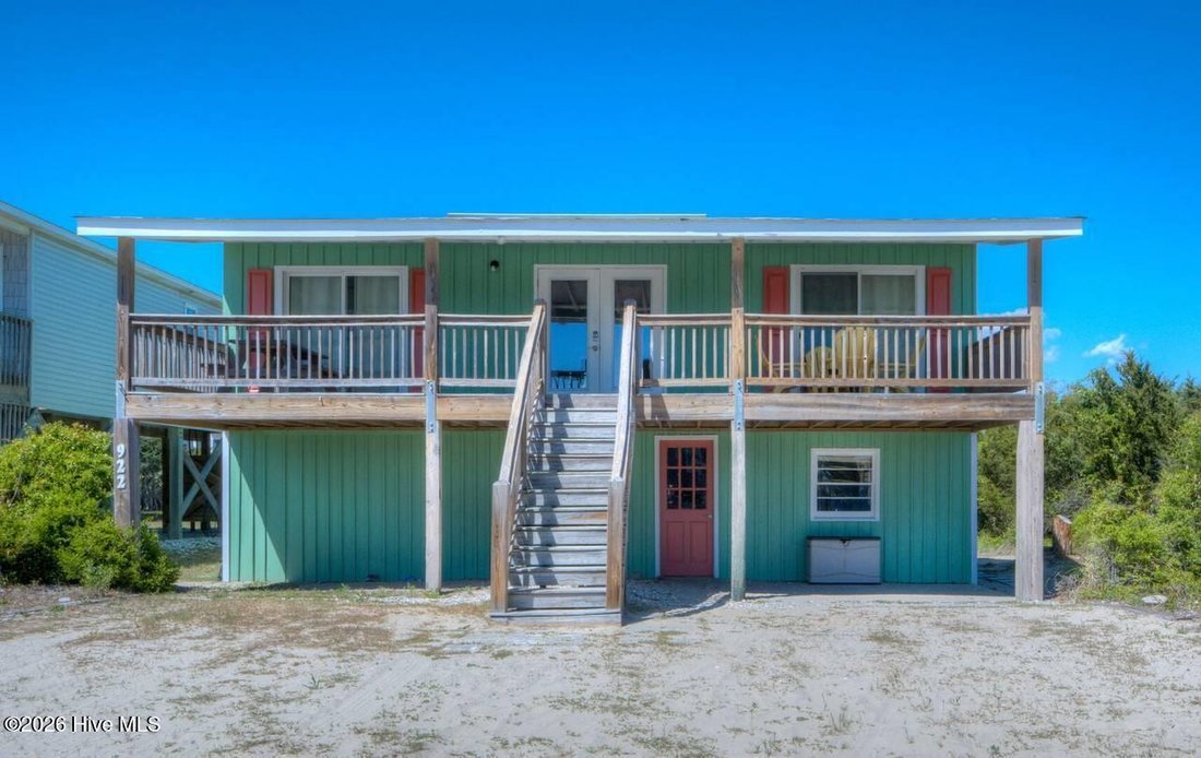 House in Oak Island, North Carolina, United States 1 - 18939565