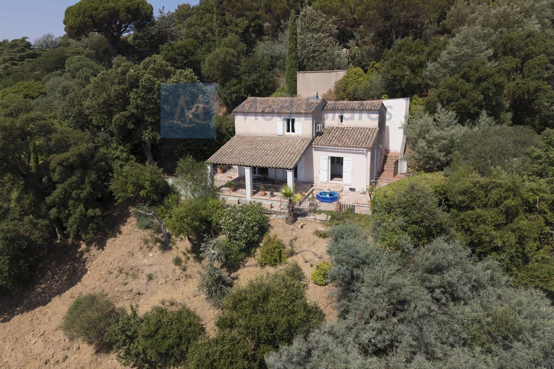 Casa en Grimaud, Provenza-Alpes-Costa Azul, Francia 2 - 18451552