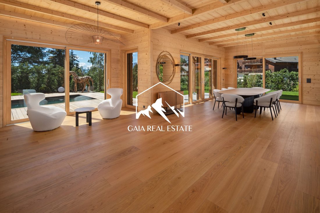 Chalet in Crans-Montana, Valais/Wallis, Switzerland 4 - 18939505