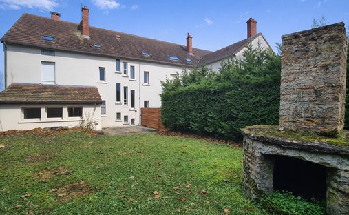 Estate in Grangier, Dijon, France 1