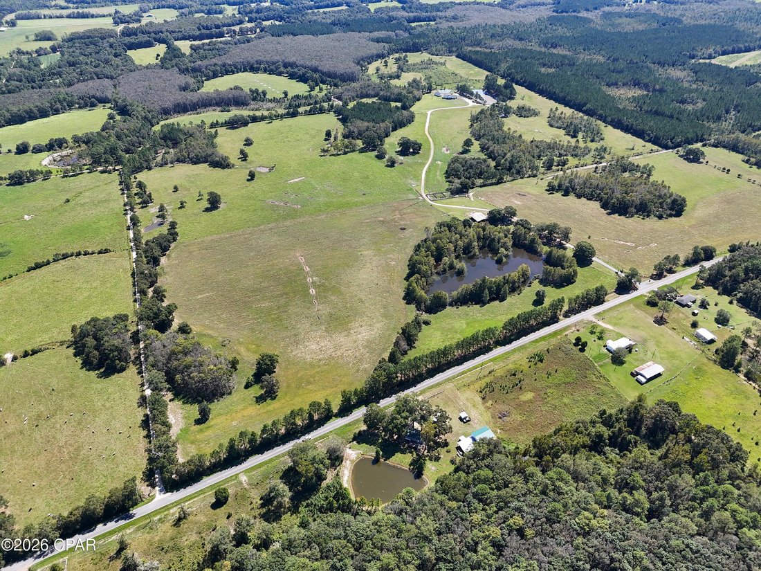 Farm Ranch in Bonifay, Florida, United States 4 - 18942366