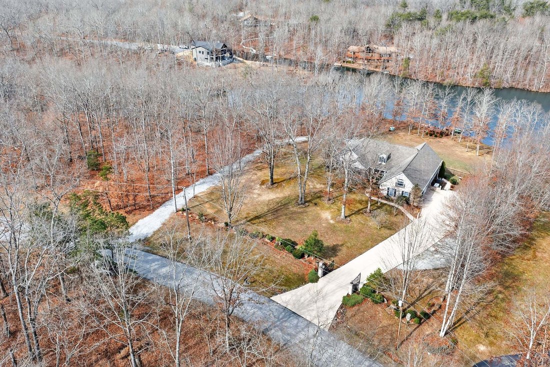 House in Monterey, Tennessee, United States 4 - 18939462
