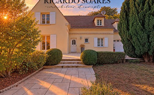Villa in Pont-Sainte-Maxence, Hauts-de-France, France 1