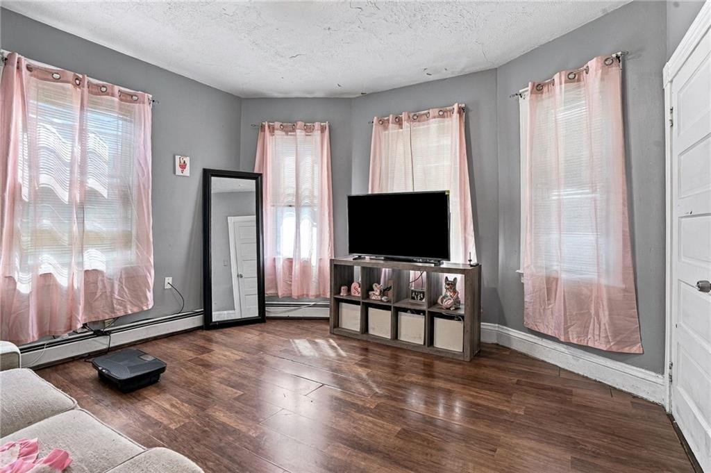 House in North Providence, Rhode Island, United States 5 - 18941633