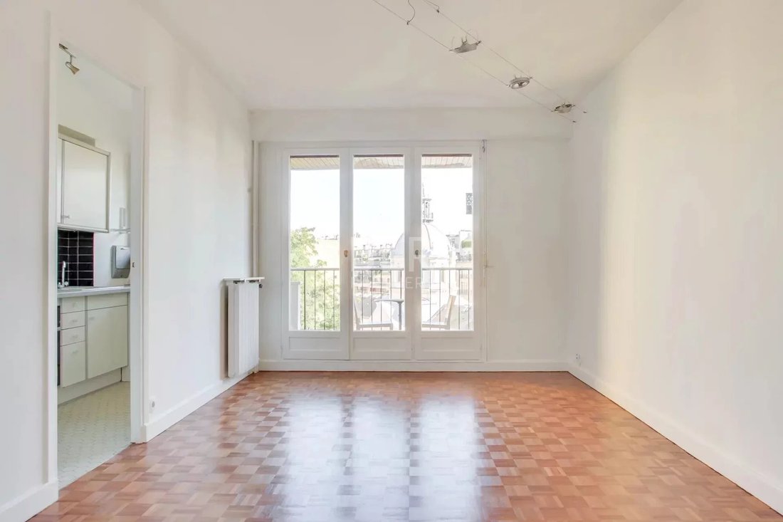 Apartment in Muette Sud, Paris 16e Arrondissement, Paris 2 - 18940442