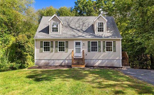 House in Scituate, Rhode Island, United States 1
