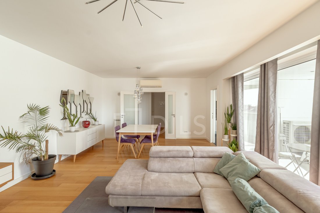 Apartment in Alges, Linda-a-Velha e Cruz Quebrada-Dafundo, Lisbon, Portugal 2 - 18944333