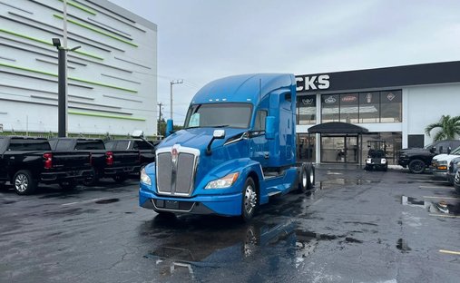 2023 Kenworth T600 T680 Aerodynamic in Miami, FL, United States 1