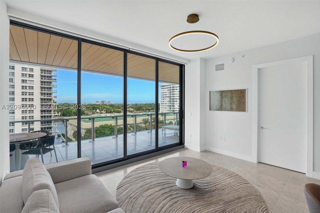 Condo in Miami Beach, Florida, United States 1 - 18943043