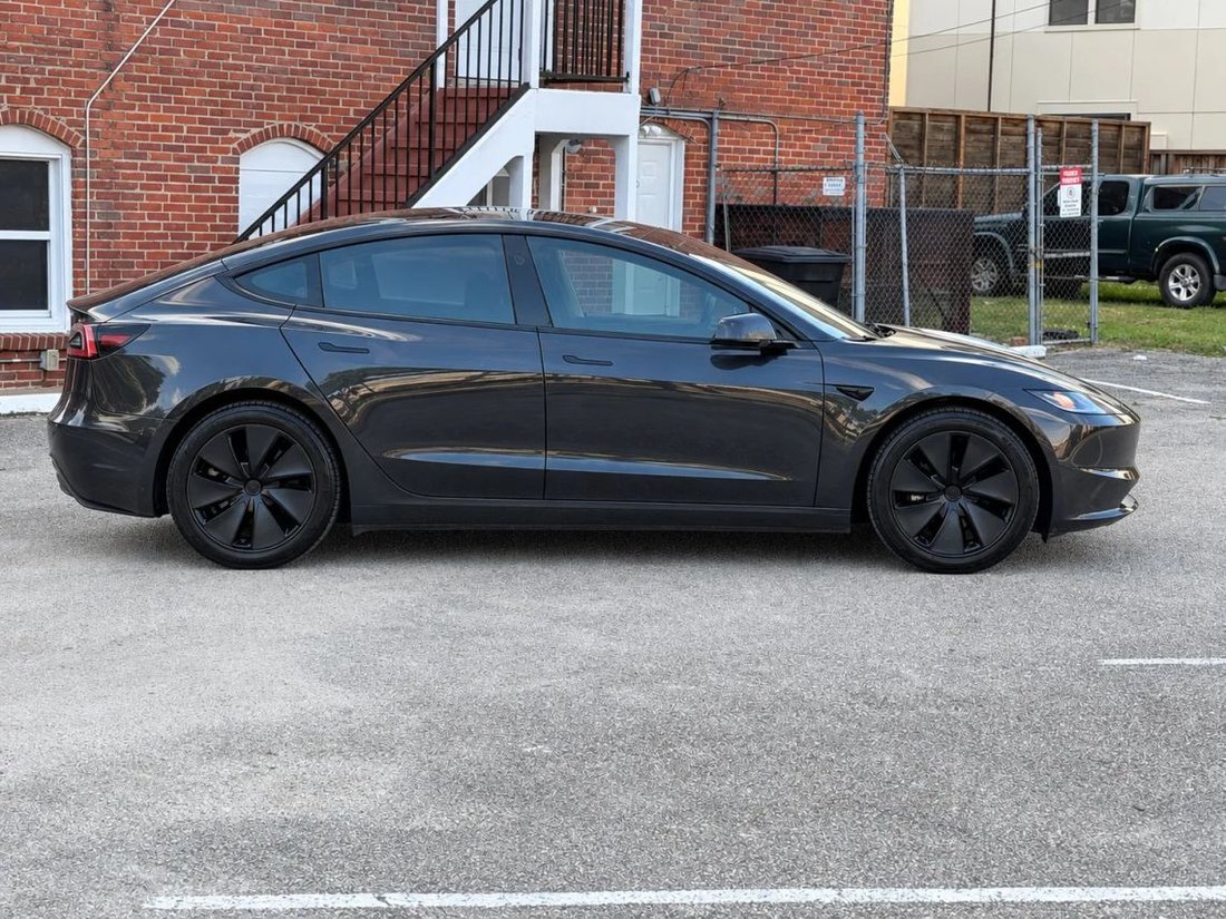 Sedan in Houston, TX, United States 5 - 18940803