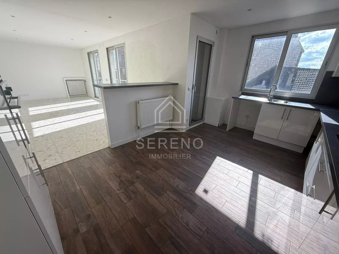 Apartment in Arrondissement of Bobigny, Ile-de-France, France 2 - 18939697