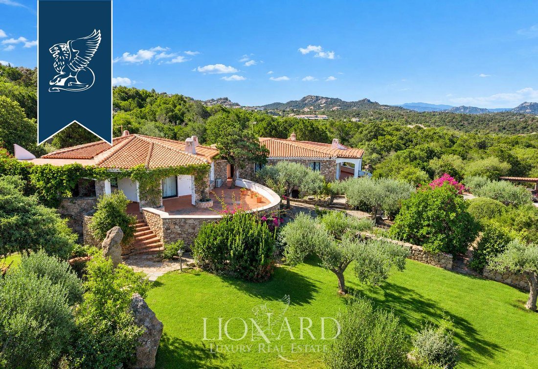 Villa in Arzachena, Sardinia, Italy 5 - 18943991