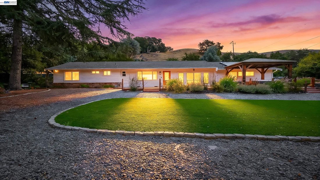 House in Castro Valley, California, United States 1 - 18942556
