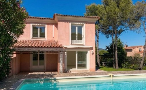 Villa in Exterieurs, Frejus, France 1