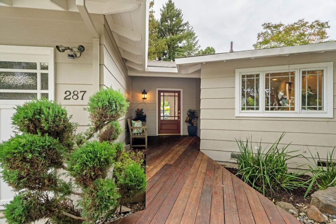 House in Los Altos Hills, California, United States 2 - 18939424