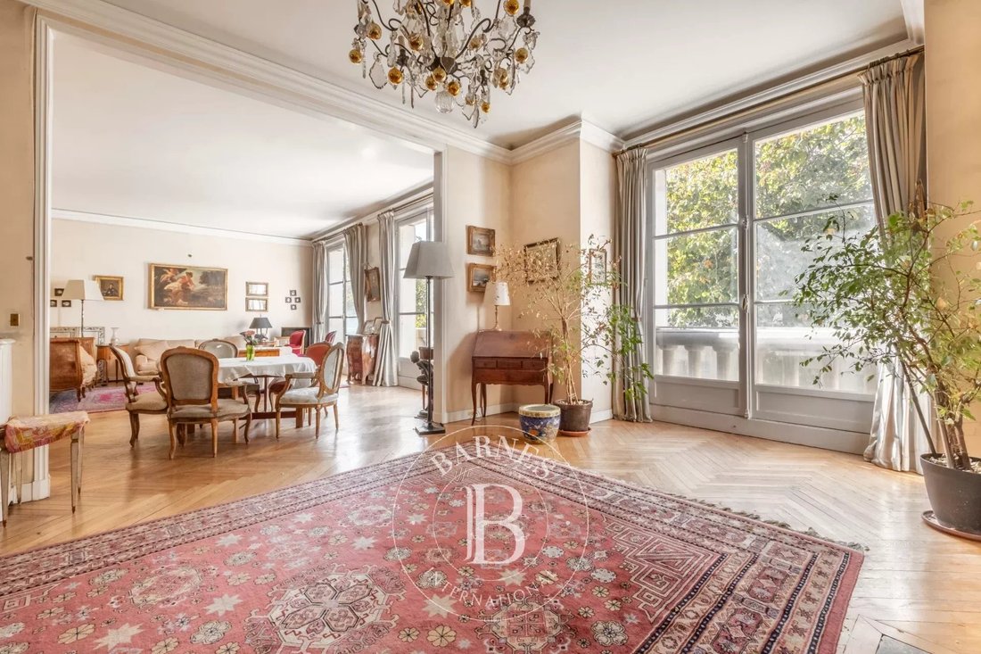 Apartment in Gros Caillou, Paris 7e Arrondissement, Paris 1 - 18939601