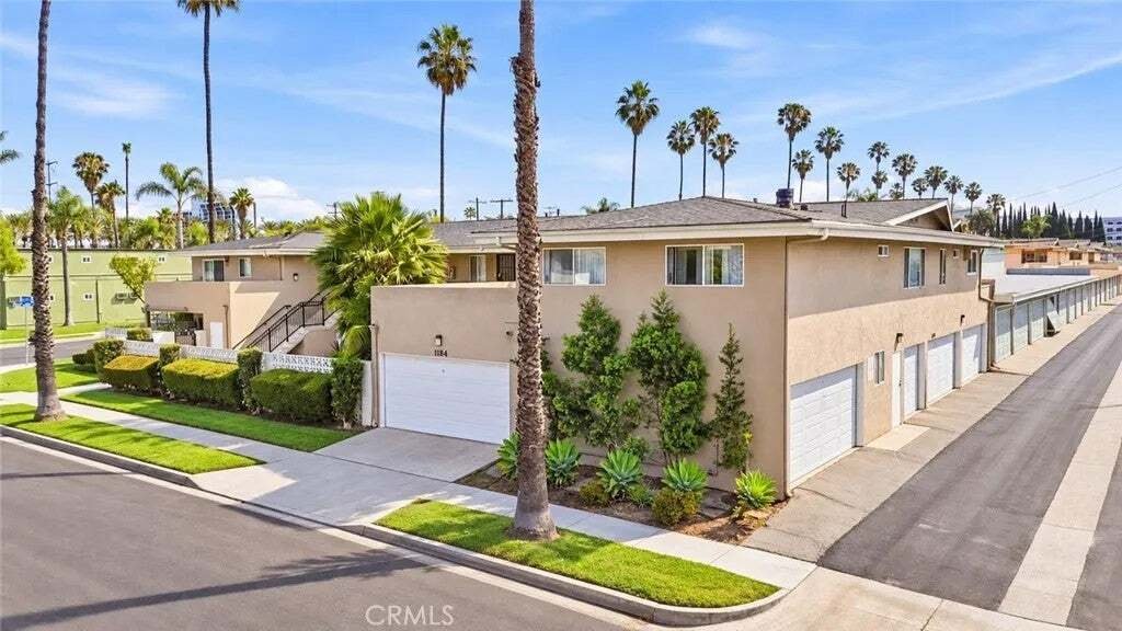 Orange, California, United States 2 - 17839184