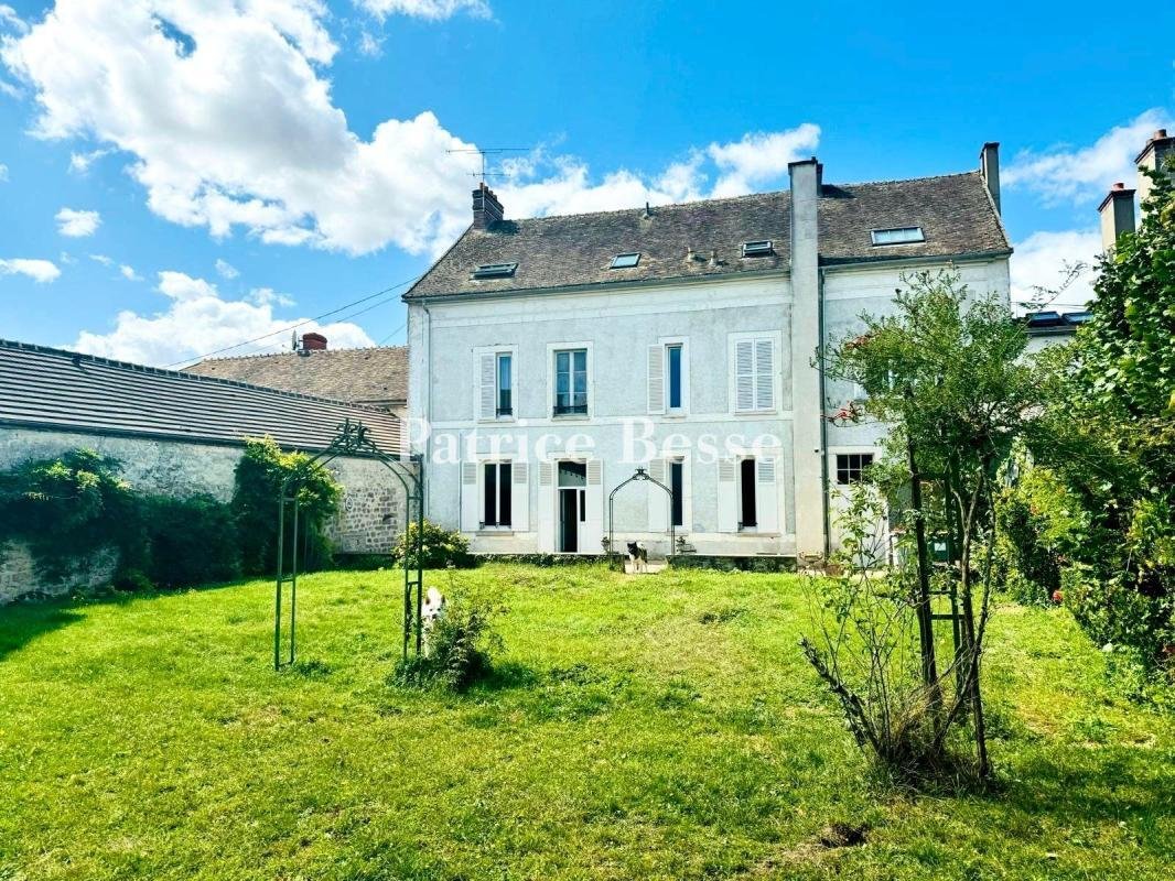 House in Milly-la-Forêt, Ile-de-France, France 1 - 15446604