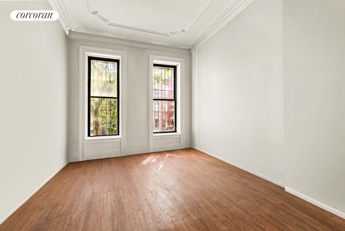 House in New York, New York, United States 2 - 18939216