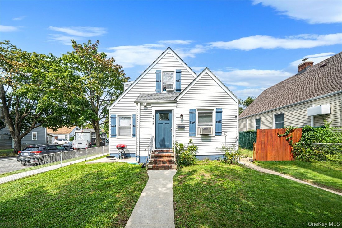 House in New York, New York, United States 1 - 18939478