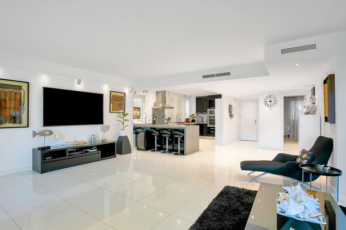 Apartment in Golden Mile, Andalusia, Spain 5 - 18943474