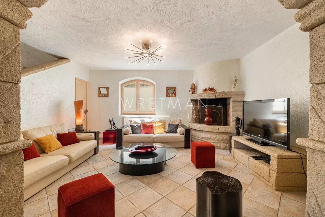 Villa in Val de Cagne-Colline Route de Vence, Cagnes-sur-Mer, France 4 - 18940340