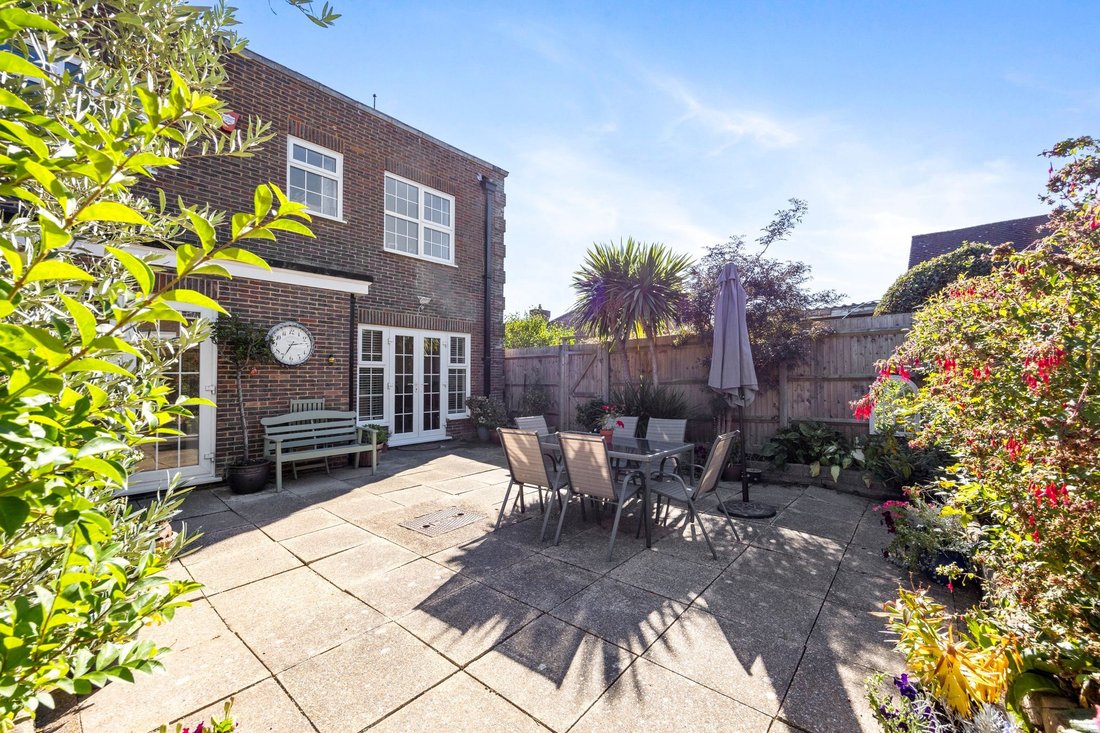 House in Hove, England 4 - 16666506